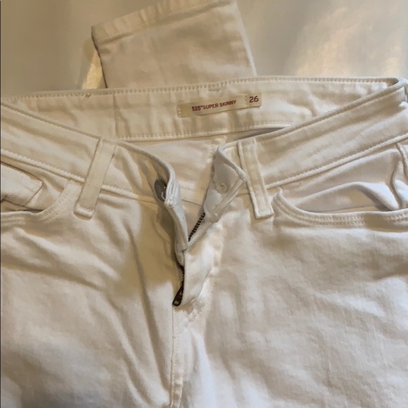 White Levi’s jeans 535 super skinny - Picture 2 of 10